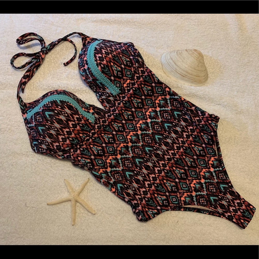 Shade & Shore one piece swimsuit